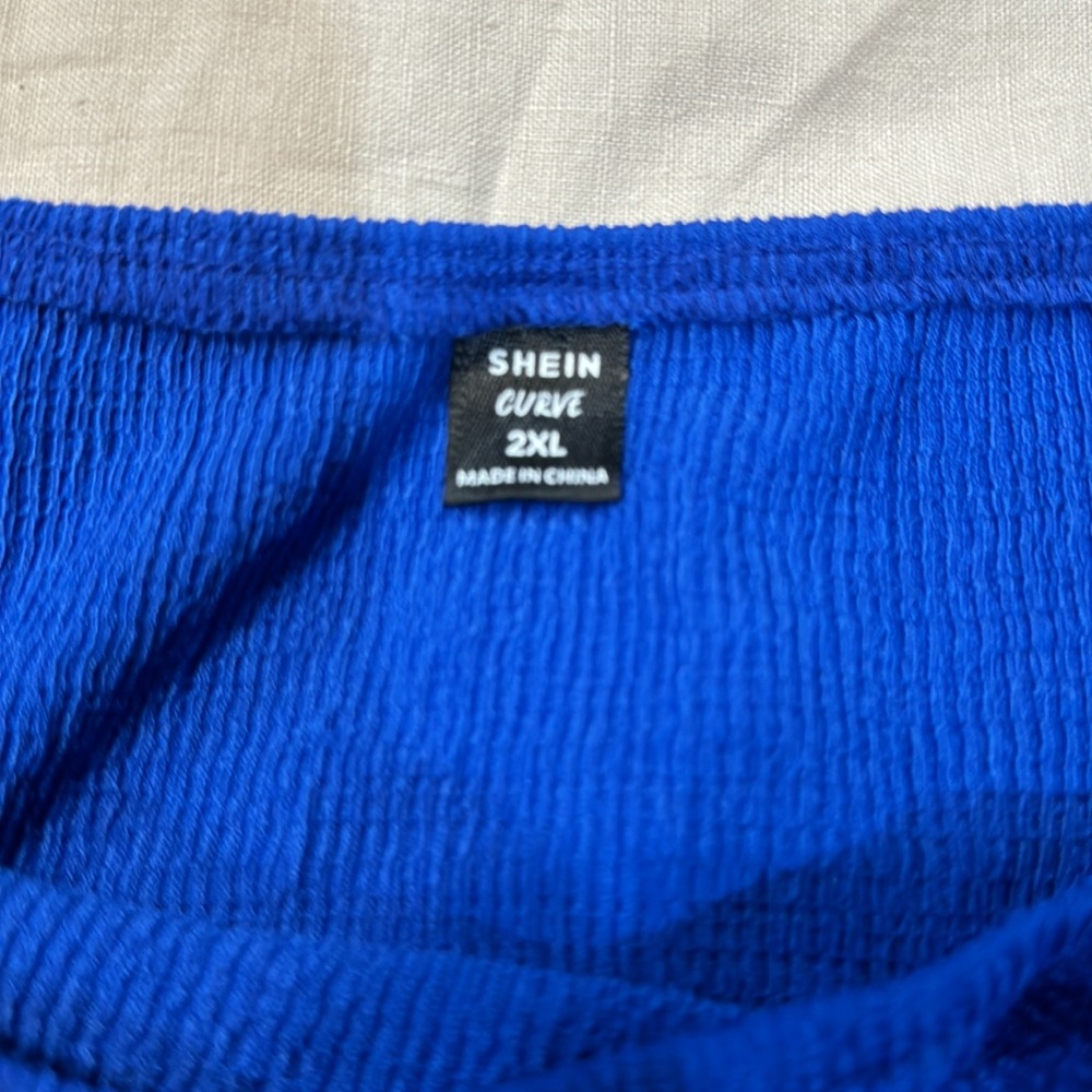 Batwing Sleeve Drawstring Side - Picture 5 of 6